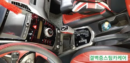부산디테일링세차 패키지 시공으로 신차느낌 되살리기(티볼리) / 부산 사상구 삼락동