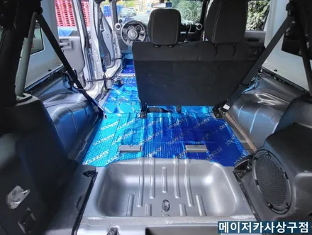 부산 엠보싱 매트 지프 랭글러 루비콘 시공 / 부산 사상구