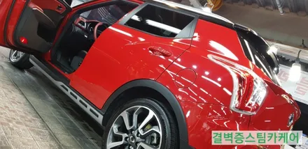 부산디테일링세차 패키지 시공으로 신차느낌 되살리기(티볼리) / 부산 사상구 삼락동