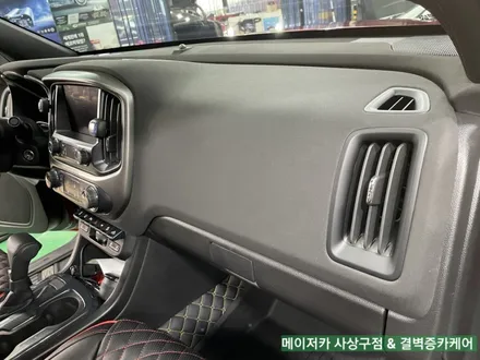 쉐보레 콜로라도 럭셔리 실내튜닝! 리무진시트+천장엠보싱+풀트리밍 / 부산 사상구 삼락동