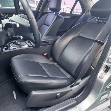 W204 C클래스 찢어진 시트 수선 하기 / 부산 사상구 삼락동