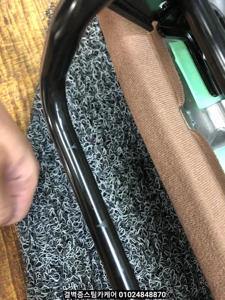 음식물쏟음 토사물 부산 실내세차 전문점 입니다 모하비 / 부산 사상구 삼락동