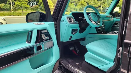 벤츠 지바겐 G63 AMG, 나파가죽 리무진시트 티파니민트 실내 풀커스텀 시공 / 부산 사상구 삼락동