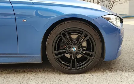 BMW F30 330i 휠복원 유광 블랙휠 휠도색 분채도색 리더스휠 / 시흥시 죽율동