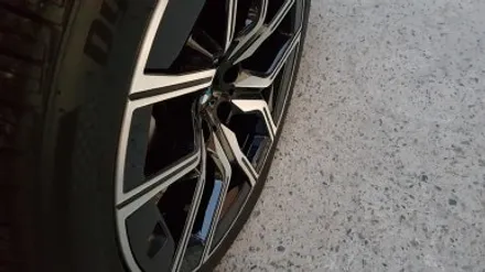 BMW G70E I7 907M 휠복원 블랙 폴리시 휠도색 분체도장 리더스휠 / 시흥시 죽율동