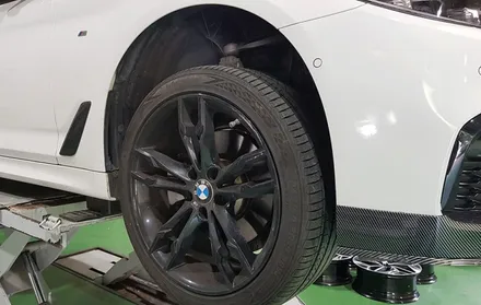 BMW 520D 하이그로시 블랙 분채도장 휠도색 휠복원 리더스휠 / 시흥시 죽율동