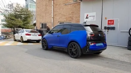BMW i3 전기차 휠손상 휠복원 올블랙 검정 휠도색 분체도색 리더스휠 / 시흥시 죽율동