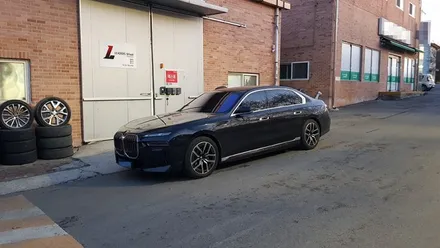 BMW G70E I7 907M 휠복원 블랙 폴리시 휠도색 분체도장 리더스휠 / 시흥시 죽율동