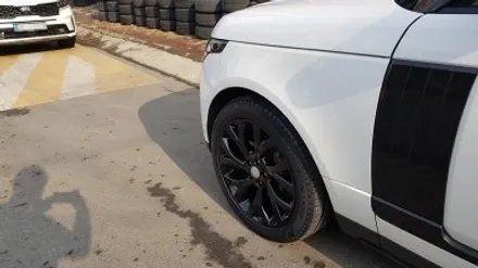랜드로버 L405 보그 21인치 블랙휠 휠복원 휠도색 분채도색 리더스휠 / 시흥시 죽율동