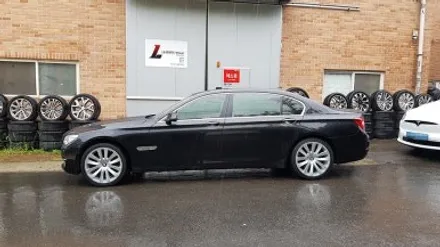BMW 7시리즈 750LD 휠파임 휠복원 휠도색 실버 분채도색 / 시흥시 죽율동