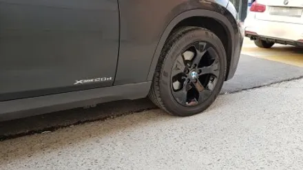 BMW X1 17인치 휠 스크래치 휠복원 및 블랙유광 휠도색 분체도장 / 시흥시 죽율동