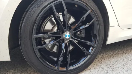 BMW 520D 하이그로시 블랙 분채도장 휠도색 휠복원 리더스휠 / 시흥시 죽율동