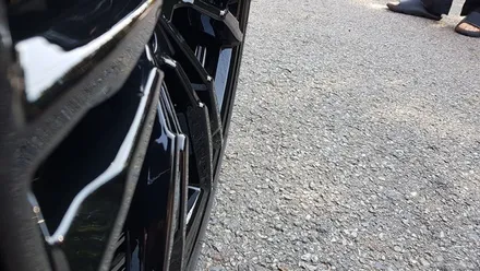 BMW F90 M5 706M 휠복원 하이그로시 블랙 휠도색 분체도장 리더스휠 / 시흥시 죽율동