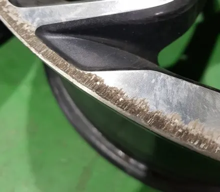 르노삼성 클리오 휠복원 및 블랙 휠도색 분체도색 리더스휠 / 시흥시 죽율동
