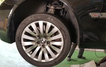 BMW 7시리즈 750LD 휠파임 휠복원 휠도색 실버 분채도색 / 시흥시 죽율동