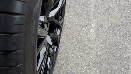 리더스휠 BMW F95 X5M 휠복원 올검정 휠도색 분채도색 / 시흥시 죽율동