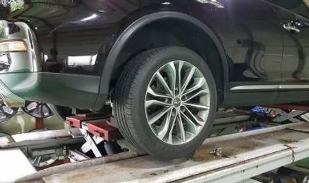 인피니티 QX50 휠복원 고스트크롬 휠도색 분체도색 / 시흥시 죽율동