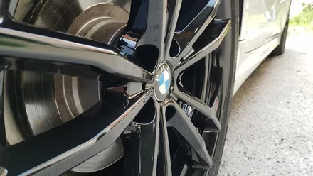 BMW 3시리즈 휠 도색 비용 유광 블랙휠 휠도색 분체도장 / 시흥시 죽율동
