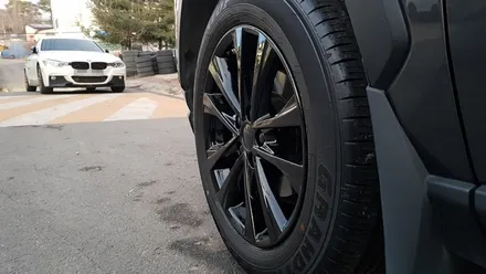 도요타 라브4 휠기스 휠복원 RAV4 블랙유광 휠도색 분채도장 리더스휠 / 시흥시 죽율동