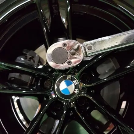 BMW F13 640i 373M 휠복원 휠도색 수리 분체도색 리더스휠 / 시흥시 죽율동