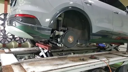 아우디 Q4 E트론 검정색 휠복원 휠도색 분체도장 / 시흥시 죽율동