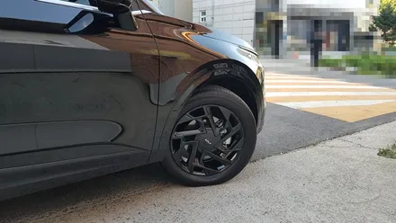 디올뉴 스포티지 NQ5 휠복원 유광 블랙휠 휠도색 리더스휠 / 시흥시 죽율동