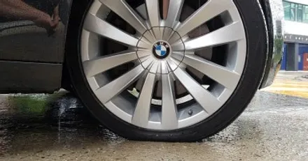 BMW 7시리즈 750LD 휠파임 휠복원 휠도색 실버 분채도색 / 시흥시 죽율동