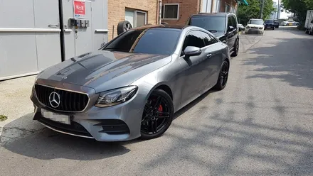 벤츠 E220D E클래스 쿠페 휠복원 블랙휠 휠도색 분체도색 / 시흥시 죽율동