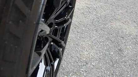 BMW F90 M5 706M 휠복원 하이그로시 블랙 휠도색 분체도장 리더스휠 / 시흥시 죽율동