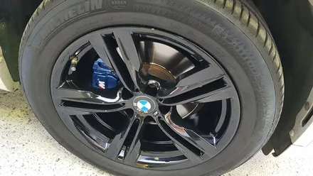 BMW X5 블랙휠 휠도색 휠복원 M팩 블루 캘리퍼도색 리더스휠 / 시흥시 죽율동