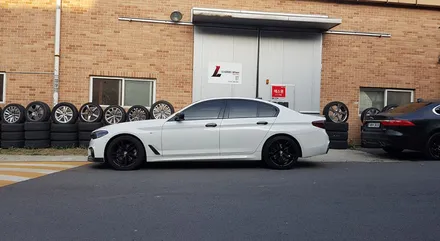 BMW 520D 하이그로시 블랙 분채도장 휠도색 휠복원 리더스휠 / 시흥시 죽율동