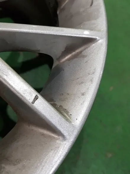 BMW 1시리즈 118D 휠복원 블랙휠 휠도색 분체도장 리더스휠 / 시흥시 죽율동