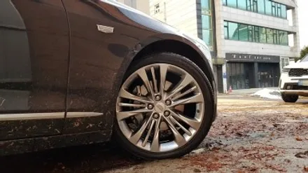 캐딜락 CT6 휠복원 및 하이퍼블랙 분체도장 휠도색 리더스휠 / 시흥시 죽율동