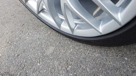 BMW 4세대 E46 320i 실버 휠복원 휠도색 분채도색 리더스휠 / 시흥시 죽율동