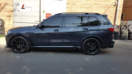 BMW G07 X7 블랙 하이그로시 휠도색 휠복원 분체도장 / 시흥시 죽율동