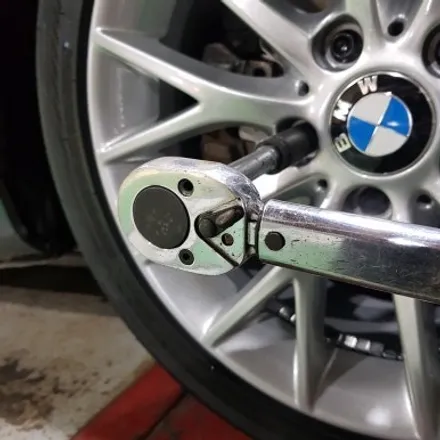 BMW 2세대 F20 118D 펄실버 휠복원 휠도색 분체도장 / 시흥시 죽율동