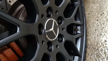 자동차 휠 도색 벤츠 A45 AMG 휠복원 블랙반무광 휠도색 분체도색 리더스휠 / 시흥시 죽율동