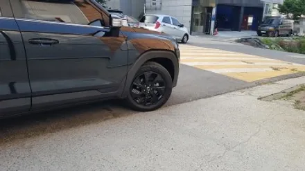 KGM 토레스EVX 휠 인치업 대신 올블랙 휠도색 휠복원 분채도장 리더스휠 / 시흥시 죽율동