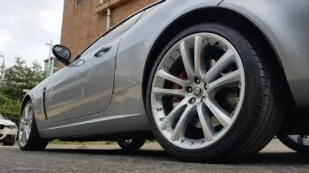 재규어 X150 XKR 휠복원 하이퍼실버 휠도색 분채도색 리더스휠 / 시흥시 죽율동