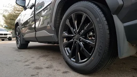 도요타 라브4 휠기스 휠복원 RAV4 블랙유광 휠도색 분채도장 리더스휠 / 시흥시 죽율동