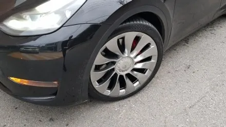 테슬라 모델Y 퍼포먼스 우버터빈휠 휠복원 하이퍼블랙 휠도색 분채도색 리더스휠 / 시흥시 죽율동