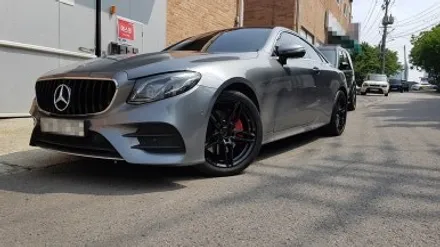 벤츠 E220D E클래스 쿠페 휠복원 블랙휠 휠도색 분체도색 / 시흥시 죽율동