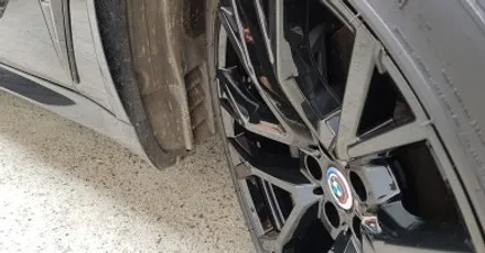 리더스휠 BMW F95 X5M 휠복원 올검정 휠도색 분채도색 / 시흥시 죽율동