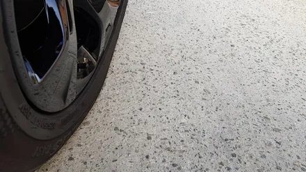 BMW X1 17인치 휠 스크래치 휠복원 및 블랙유광 휠도색 분체도장 / 시흥시 죽율동