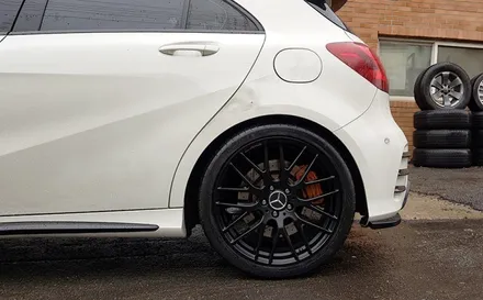 자동차 휠 도색 벤츠 A45 AMG 휠복원 블랙반무광 휠도색 분체도색 리더스휠 / 시흥시 죽율동