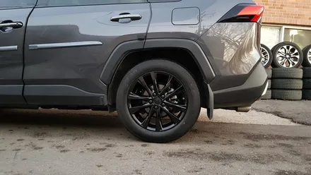도요타 라브4 휠기스 휠복원 RAV4 블랙유광 휠도색 분채도장 리더스휠 / 시흥시 죽율동