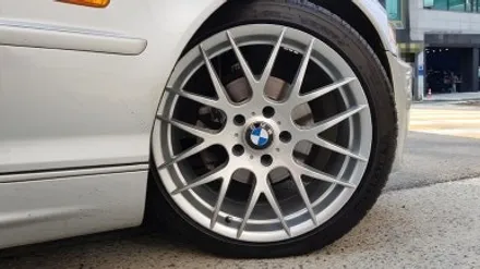 BMW 4세대 E46 320i 실버 휠복원 휠도색 분채도색 리더스휠 / 시흥시 죽율동