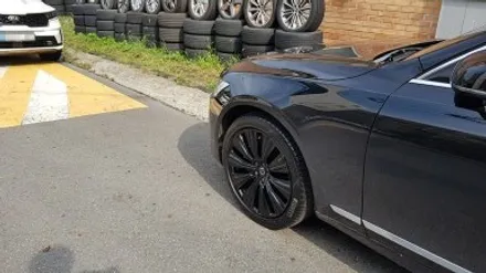 볼보 S90 B5 휠복원 블랙유광 휠도색 분체도색 리더스휠 / 시흥시 죽율동