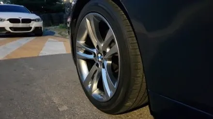 BMW 3시리즈 325D 휠 갈림 휠복원 하이퍼블랙 휠도색 분채도색 리더스휠 / 시흥시 죽율동