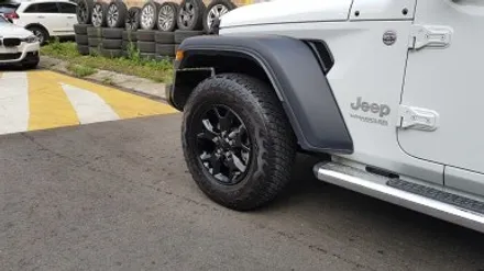 지프 랭글러 루비콘 JL 휠복원 블랙휠 휠도색 분채도장 / 시흥시 죽율동